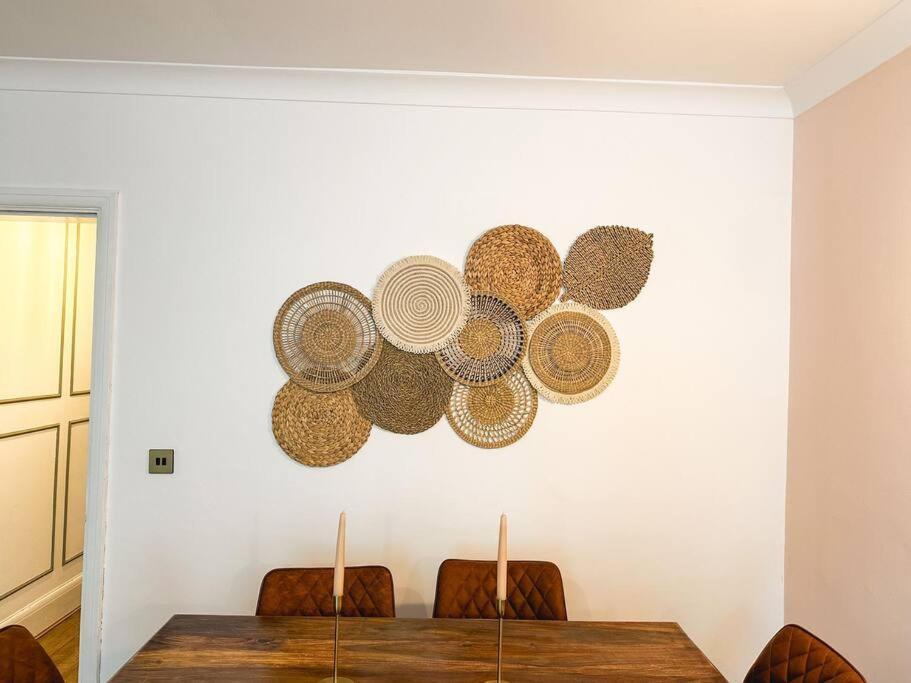 Charming Spacious 2Br Flat Near Station Plus Parking Londýn Exteriér fotografie