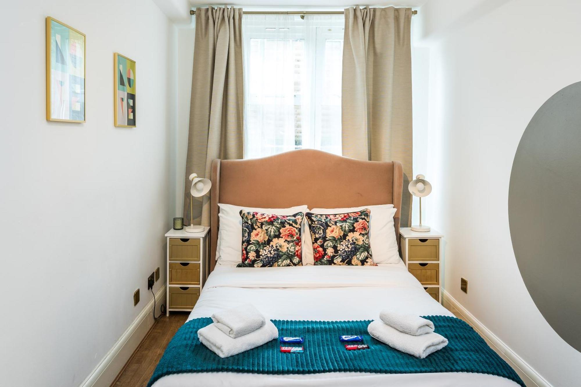 Charming Spacious 2Br Flat Near Station Plus Parking Londýn Exteriér fotografie