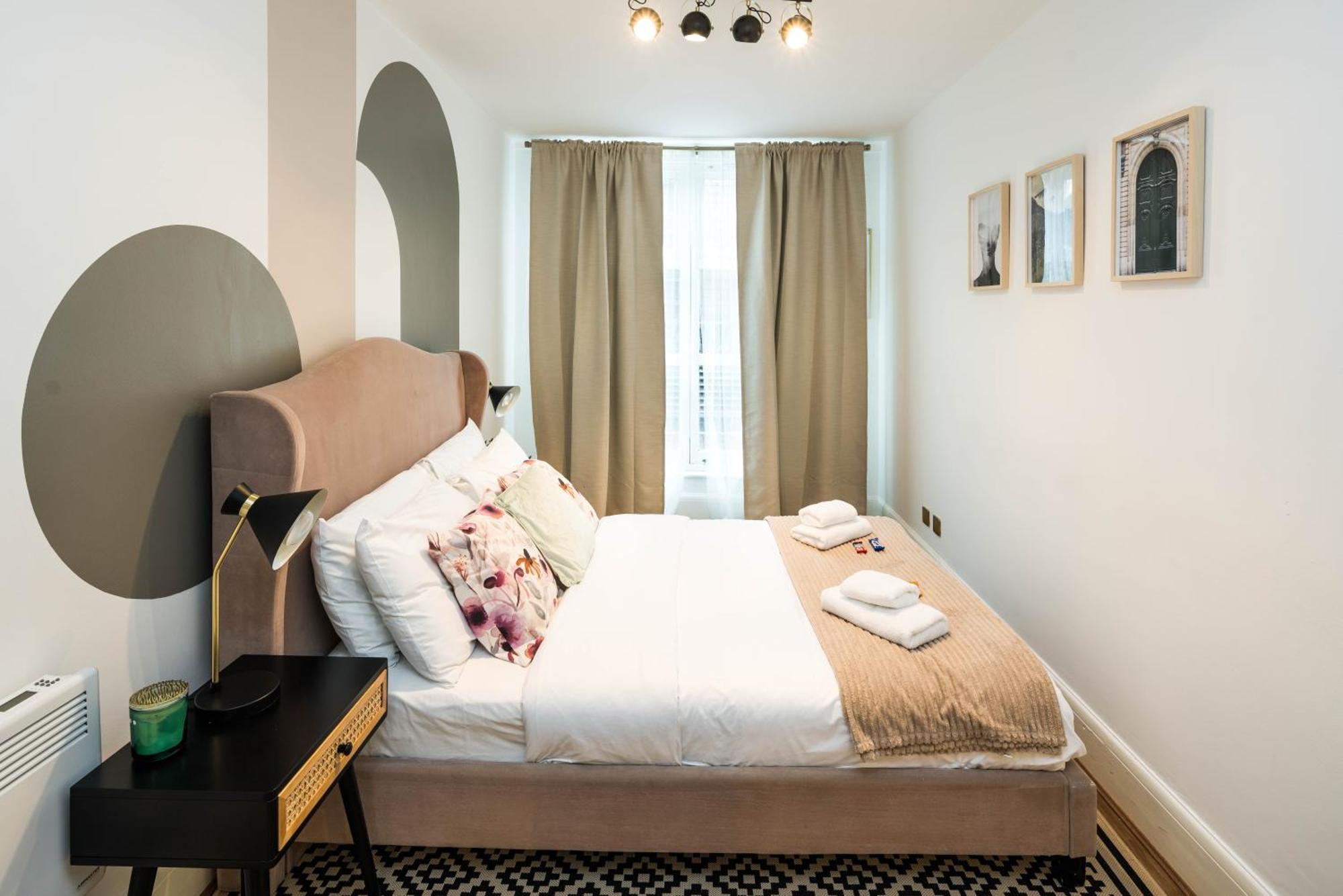 Charming Spacious 2Br Flat Near Station Plus Parking Londýn Exteriér fotografie